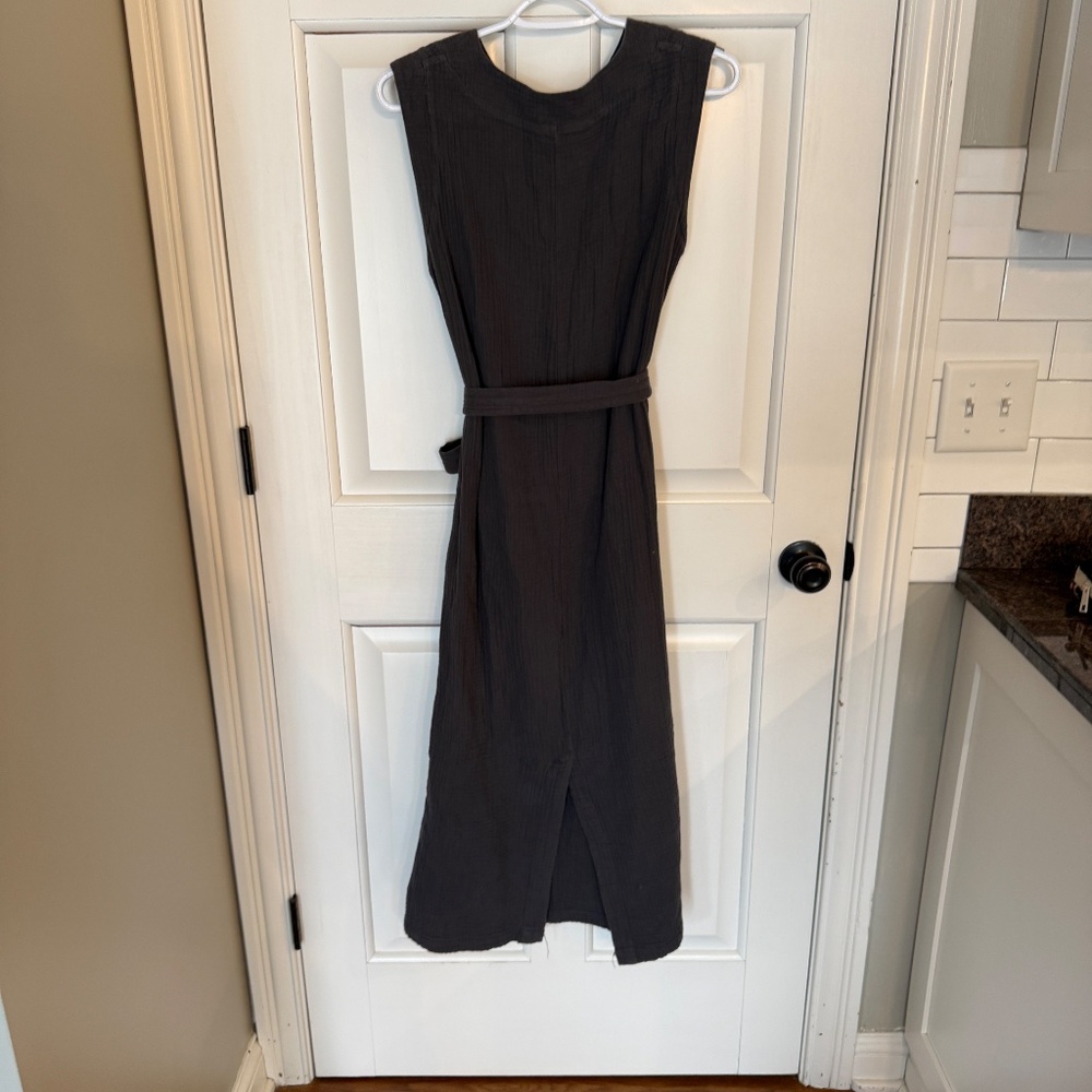 Faherty Dream Cotton Gauze Costa Dress in Washed Black 25198 - Picture 11 of 15